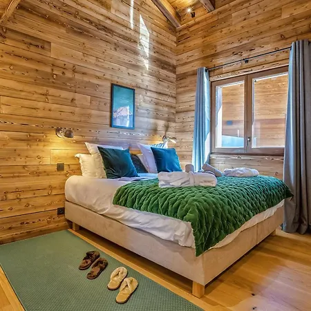 Luxueux Avec Jacuzzi, 7 Pieces, Proche Pistes, Pour 15 Pers. - Fr-1-810-28 Chalet *